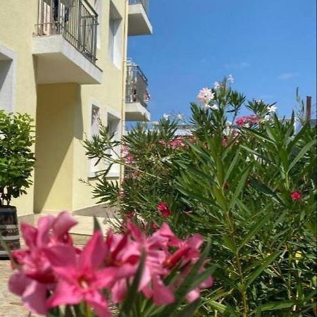 Byala Friendy Sea Apartaments Exterior foto