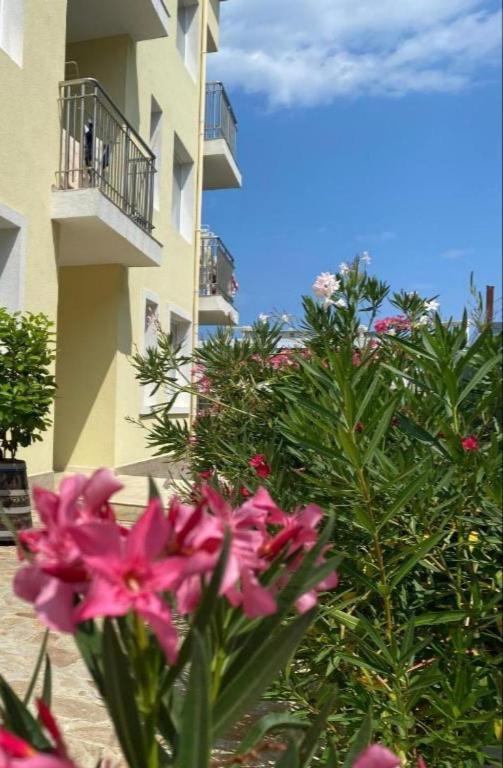 Byala Friendy Sea Apartaments Exterior foto